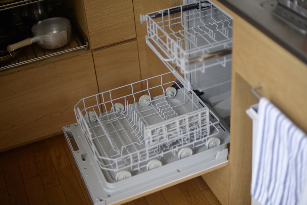 リンナイのフロントオープンタイプの食洗機