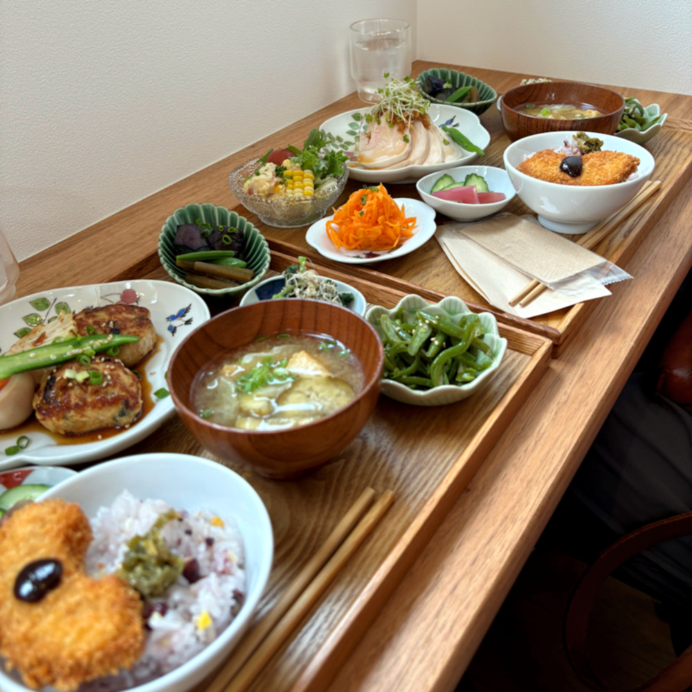 二宮diaryさんの野菜たっぷりのランチ