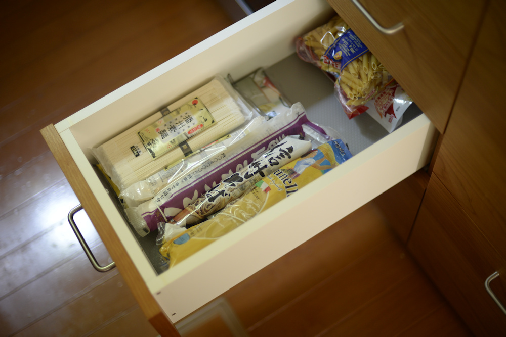チェリーのオーダーキッチンの引き出し